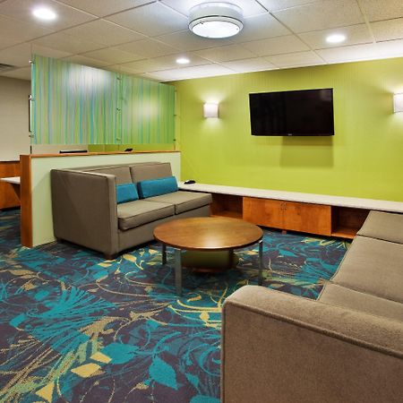 Holiday Inn Express Hotel & Suites Kimball, An Ihg Hotel Экстерьер фото