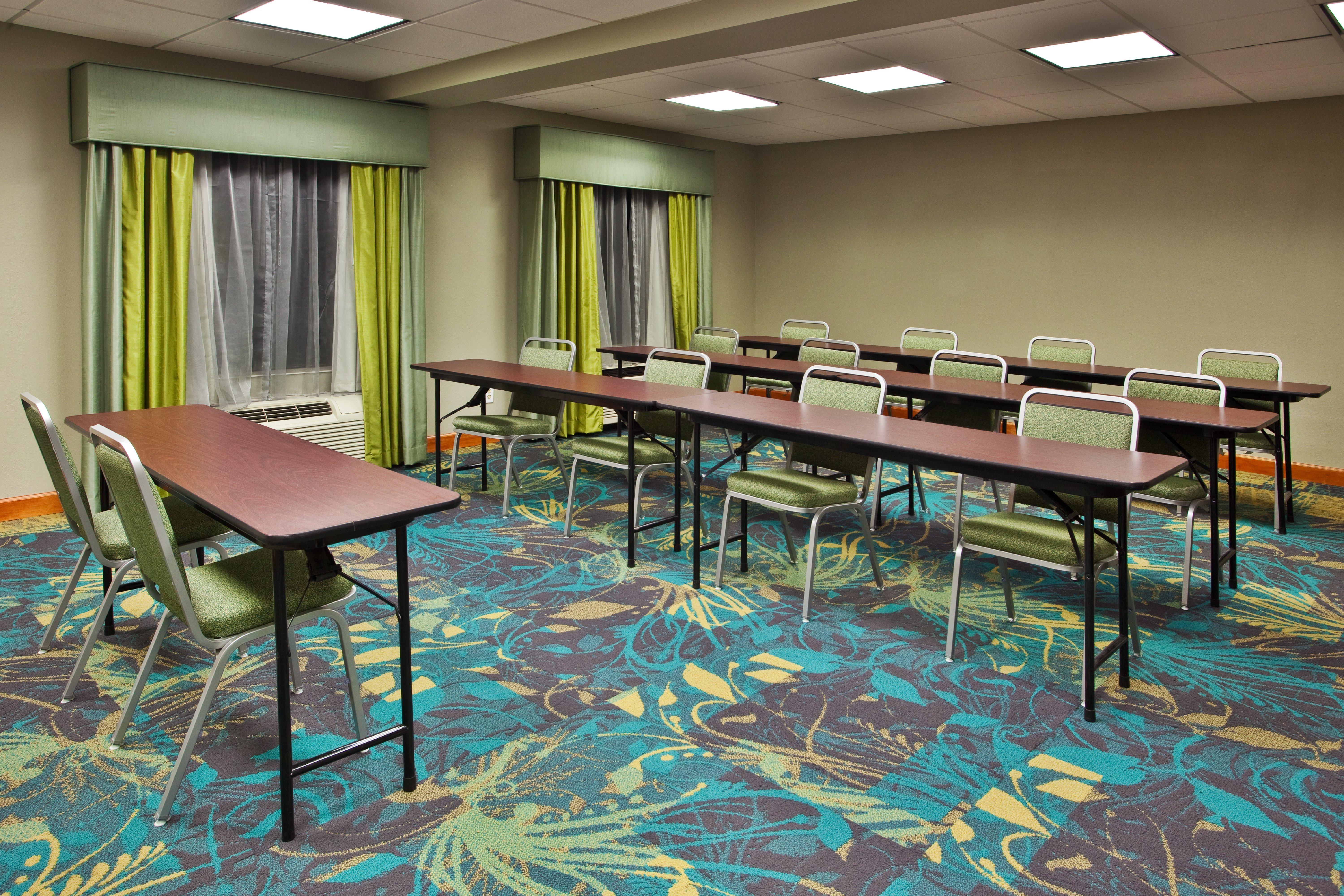 Holiday Inn Express Hotel & Suites Kimball, An Ihg Hotel Экстерьер фото