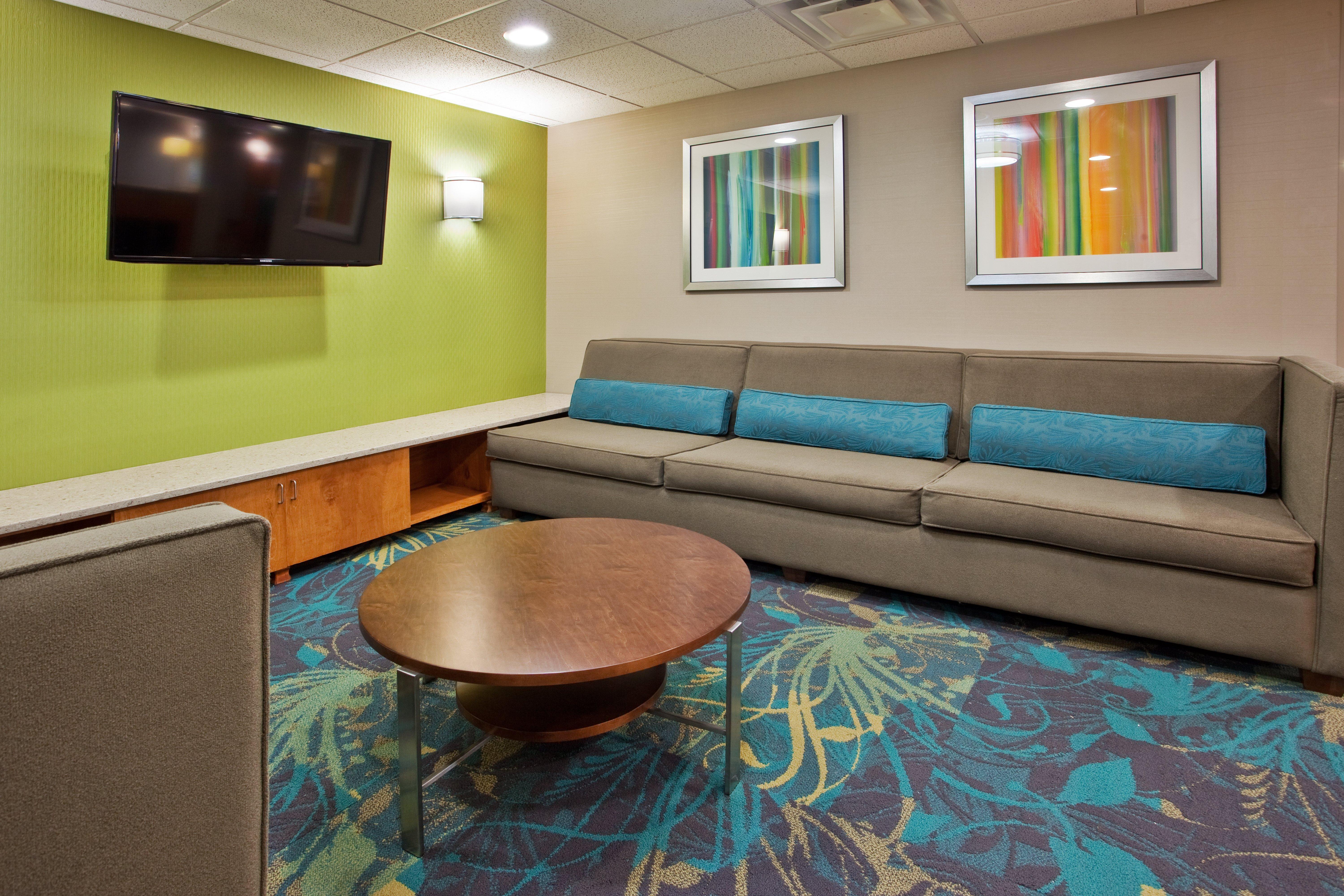 Holiday Inn Express Hotel & Suites Kimball, An Ihg Hotel Экстерьер фото