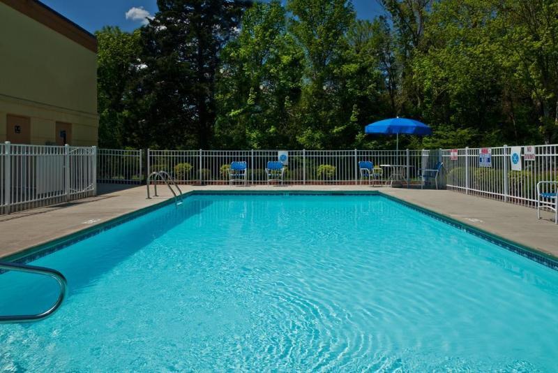 Holiday Inn Express Hotel & Suites Kimball, An Ihg Hotel Экстерьер фото
